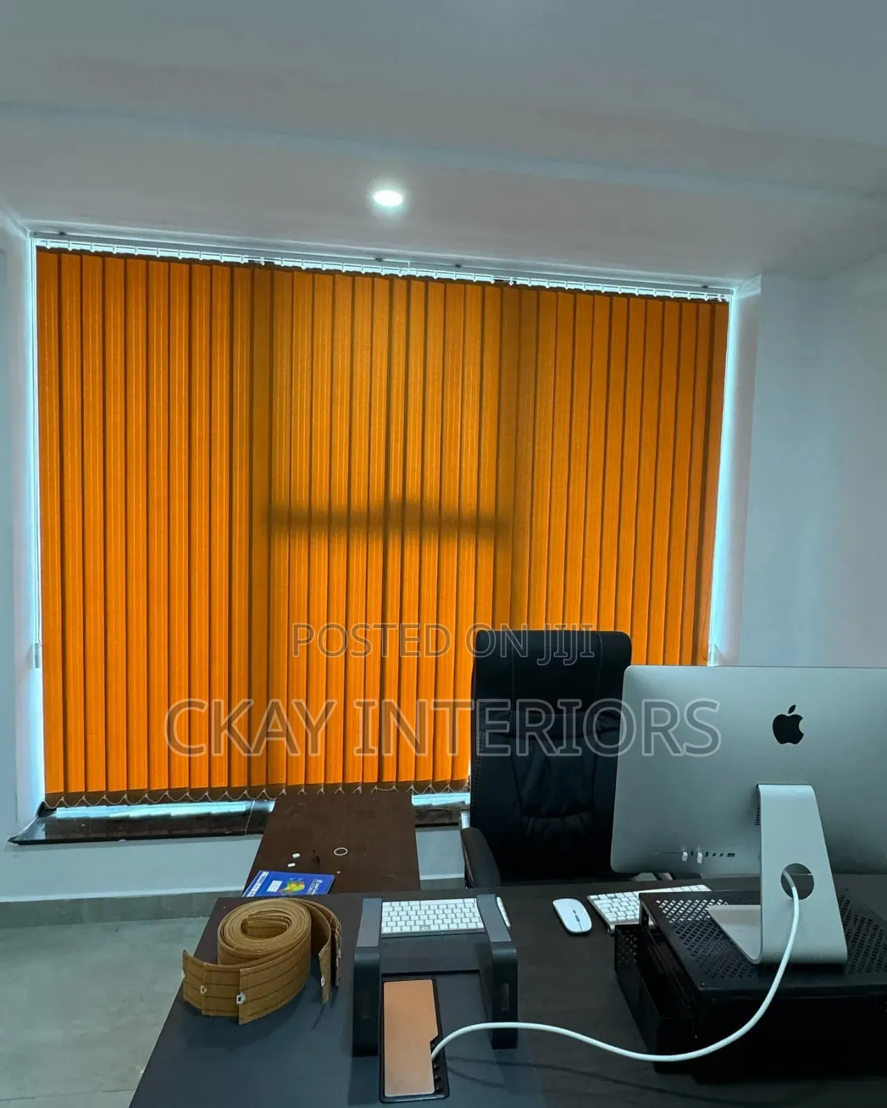 Make Your Workplace Look Organised From the Inside Out With Blinds