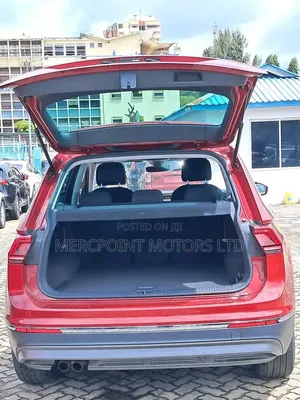 Volkswagen Tiguan 2019 Red