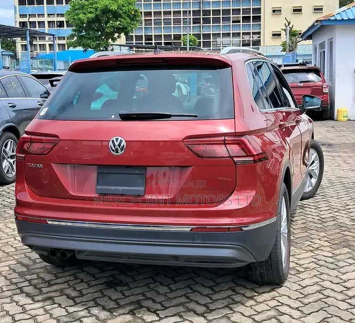 Volkswagen Tiguan 2019 Red