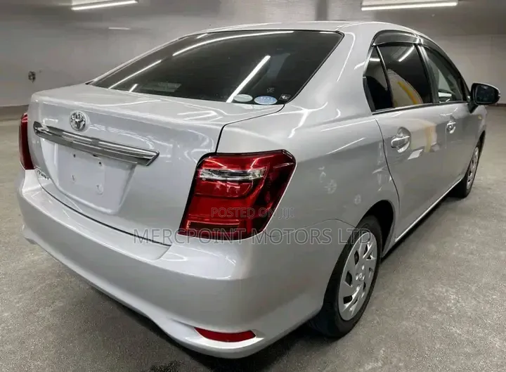 Toyota Axio 2020 Silver