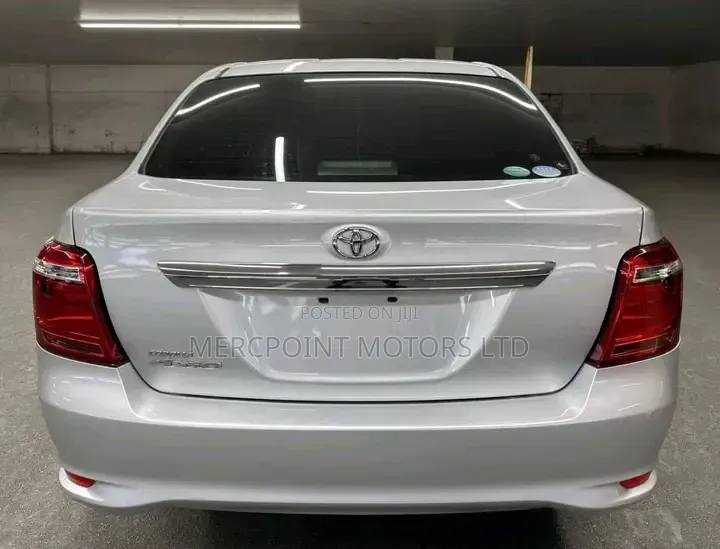 Toyota Axio 2020 Silver