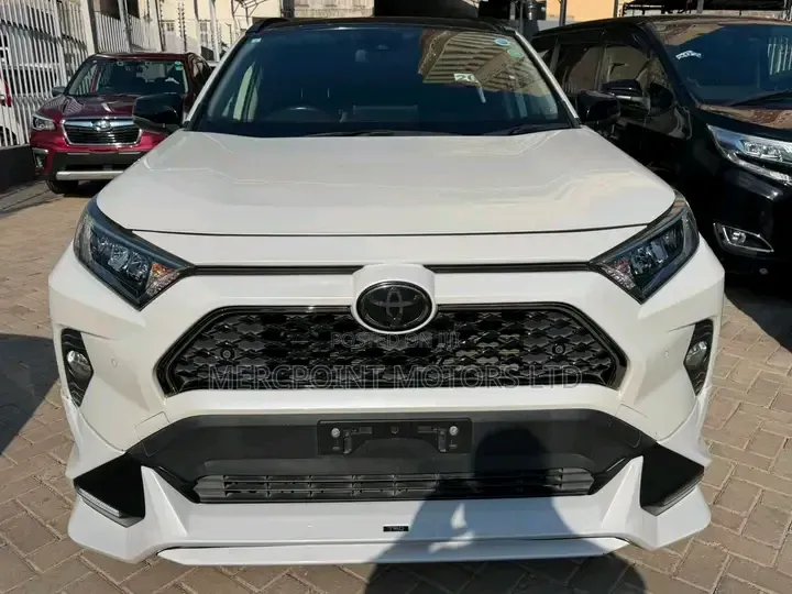 Toyota RAV4 2020 Off white