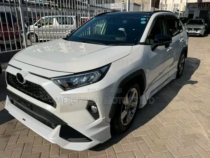 Toyota RAV4 2020 Off white