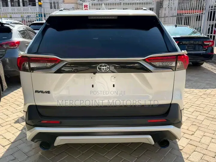 Toyota RAV4 2020 Off white