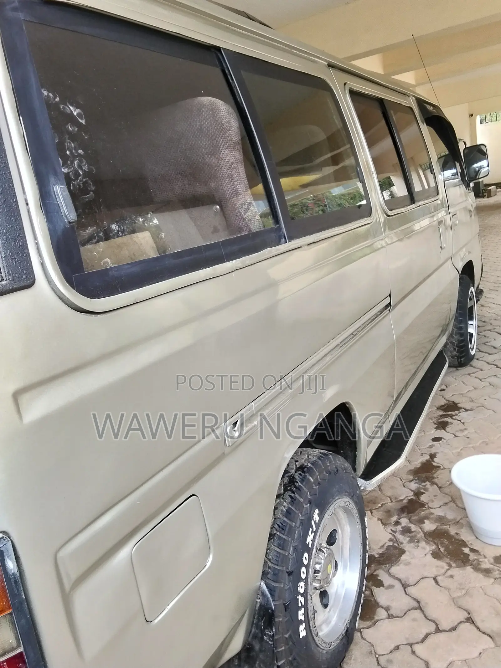 Nissan Caravan (Urvan) 1997 Grey