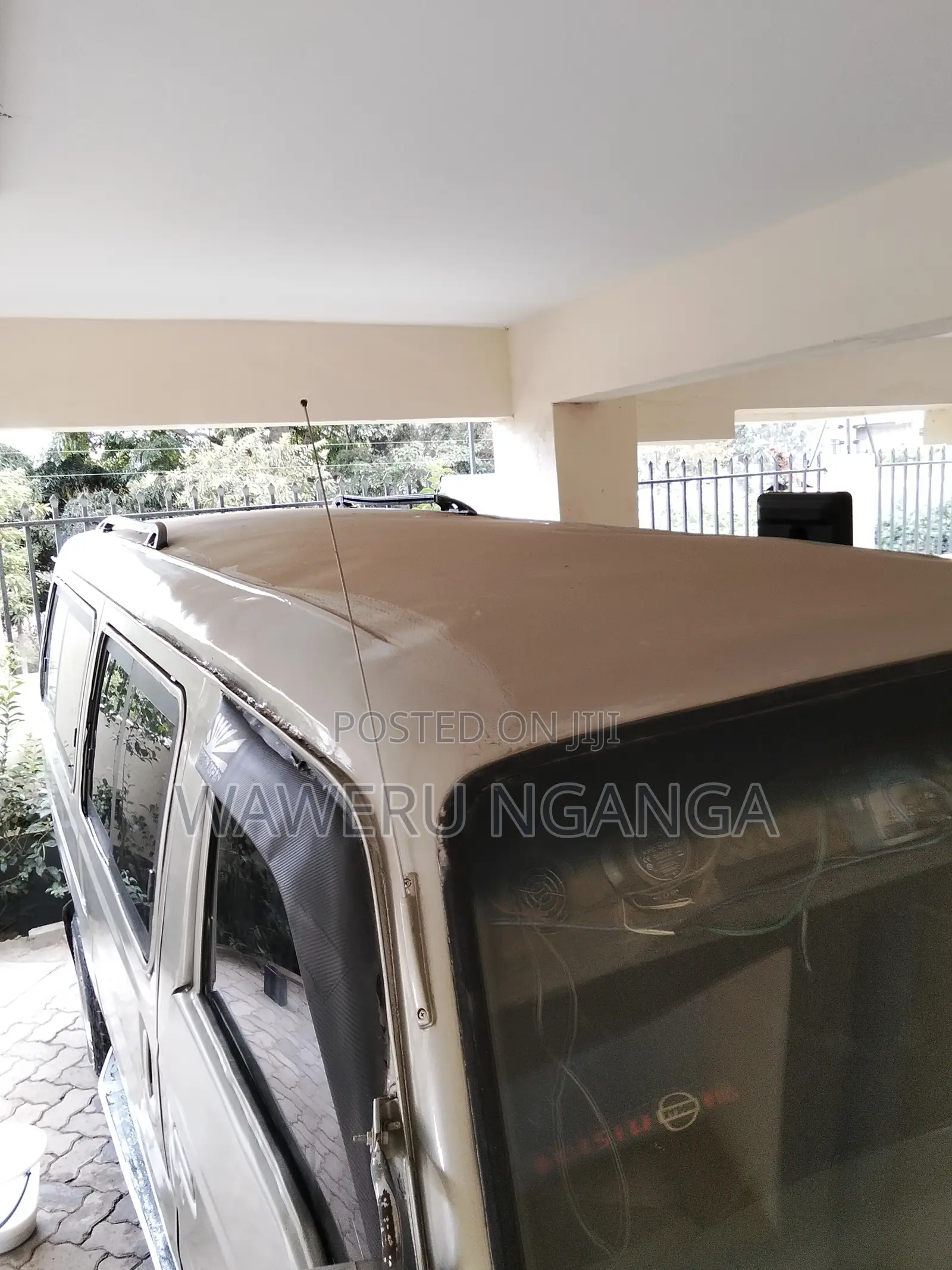 Nissan Caravan (Urvan) 1997 Grey