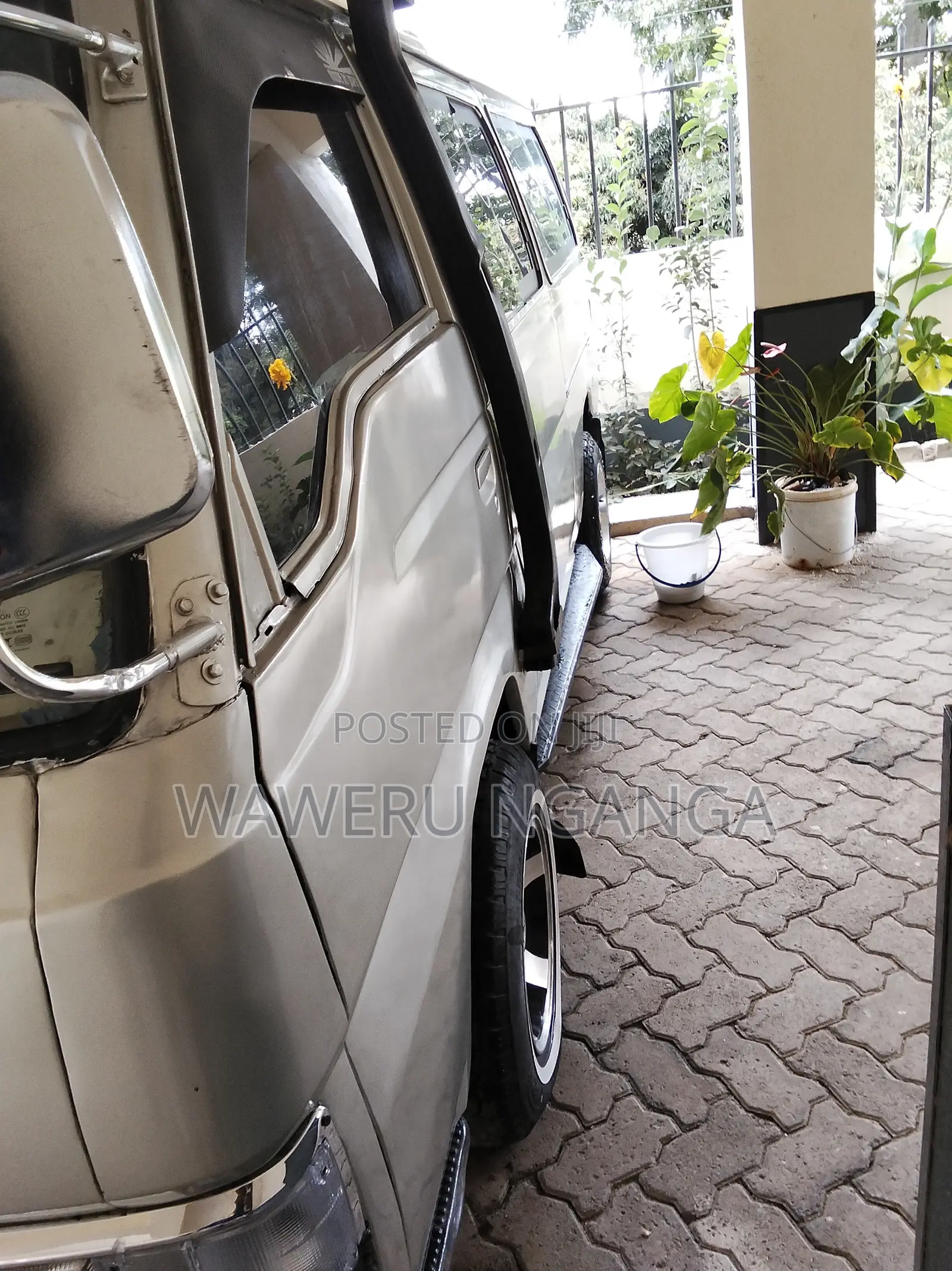 Nissan Caravan (Urvan) 1997 Grey