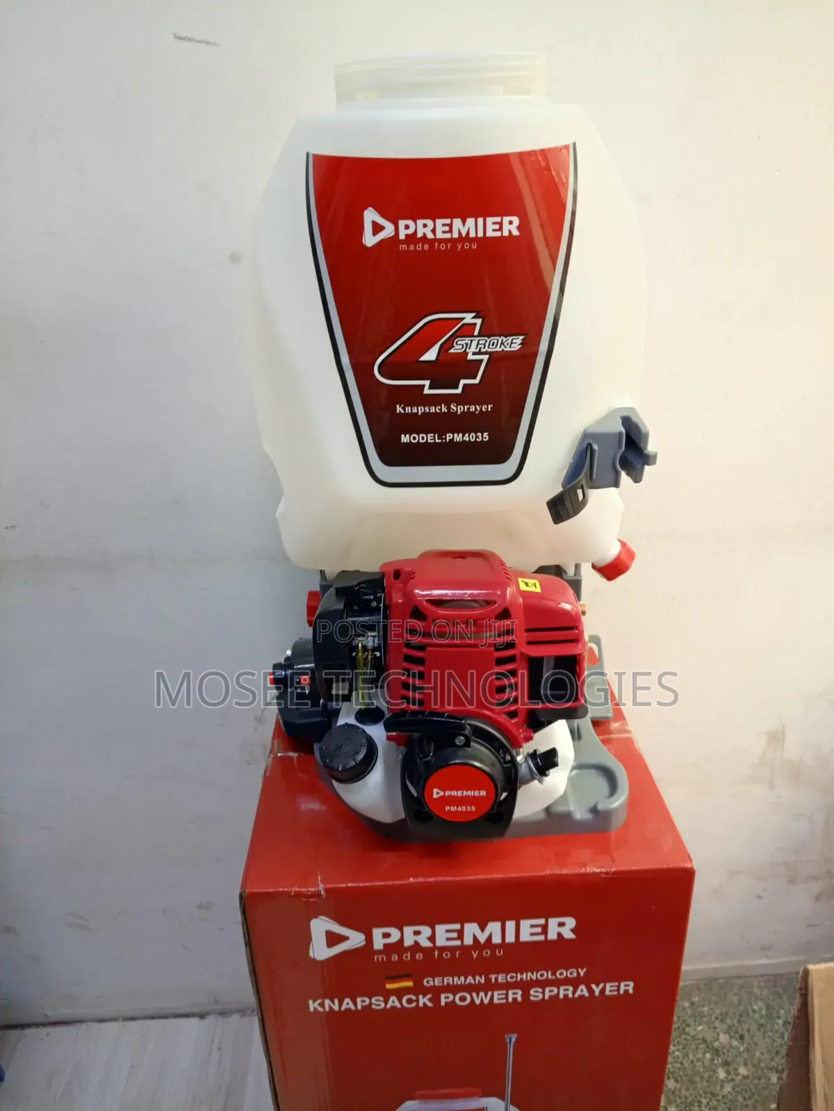Premier 4-Stroke Farm Spraying Machine