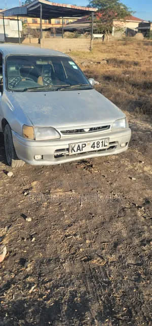 Toyota Starlet 2000 Gray