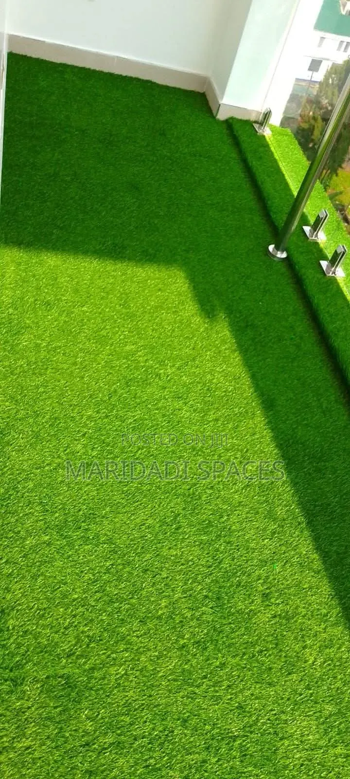 25mm Installed Artificial Grass on Balcony