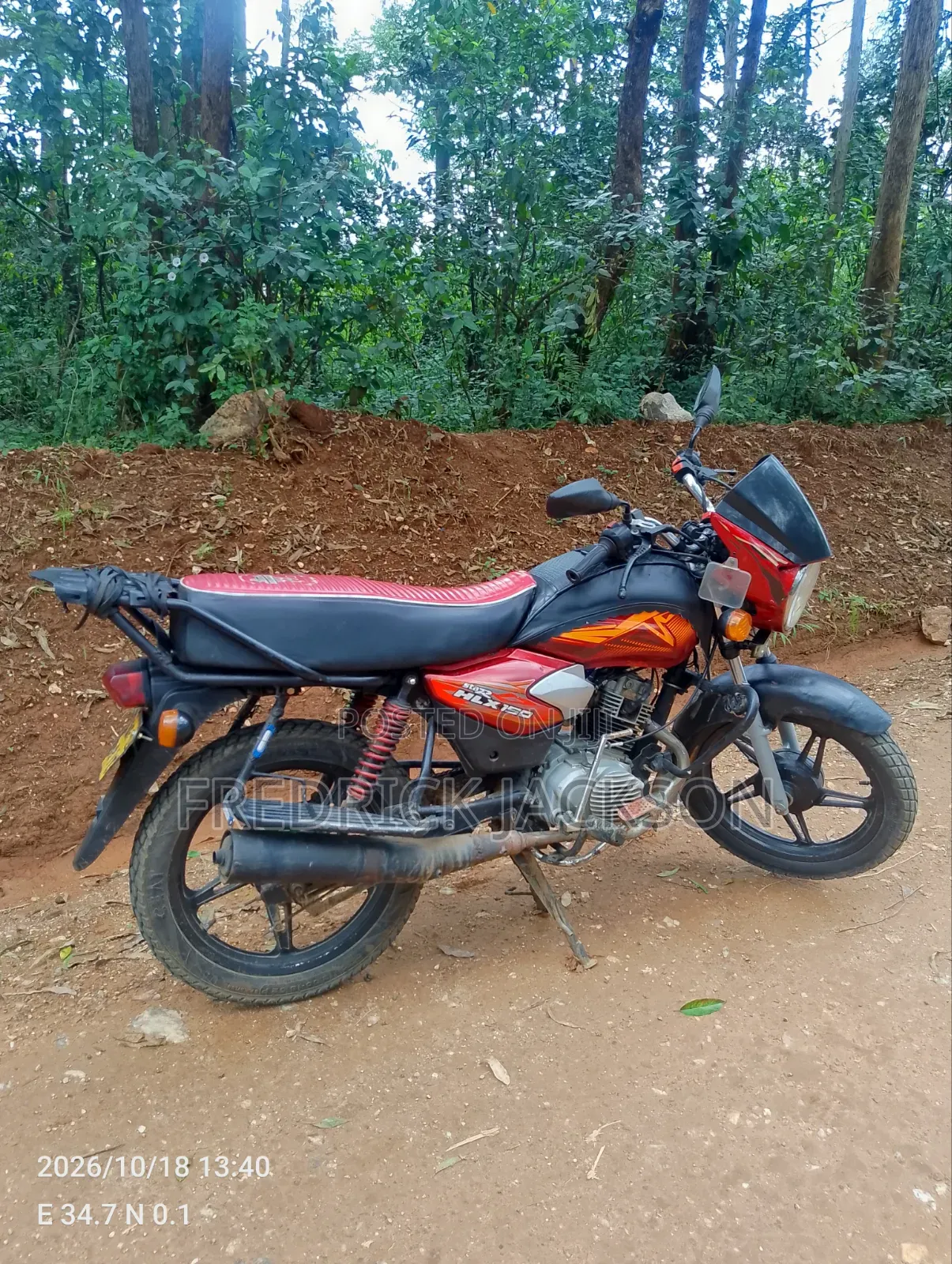TVS HLX Plus ES 2020 Red