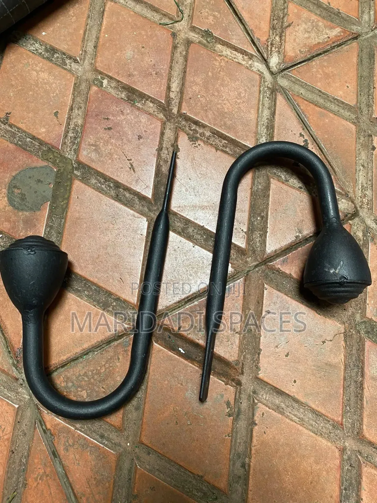 Powder Coated Juakali Curtain Holders