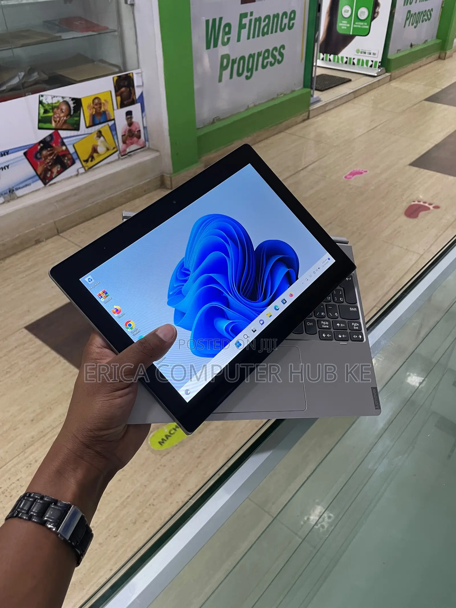 Laptop Dell 4GB Intel SSD 128GB