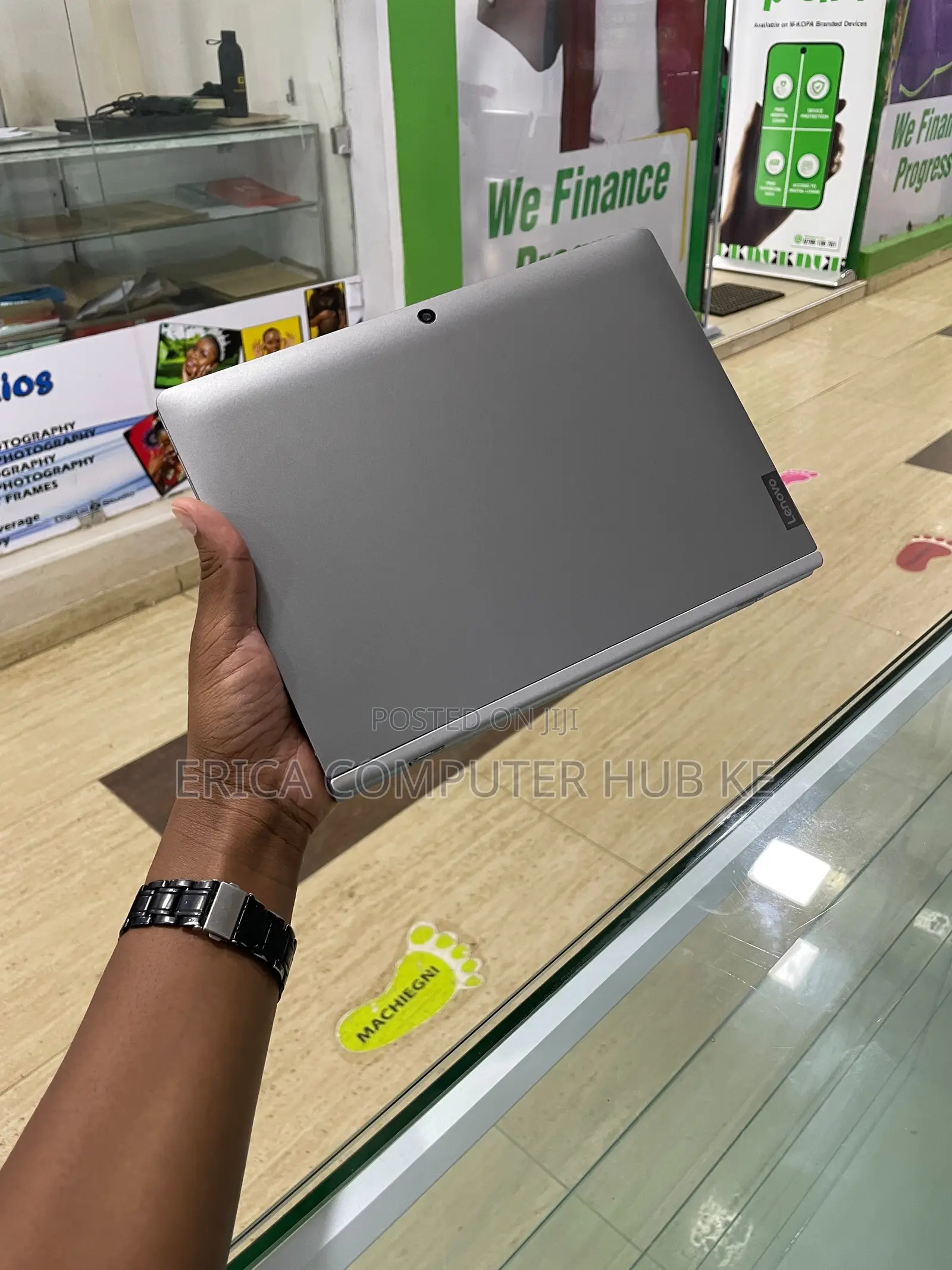 Laptop Dell 4GB Intel SSD 128GB