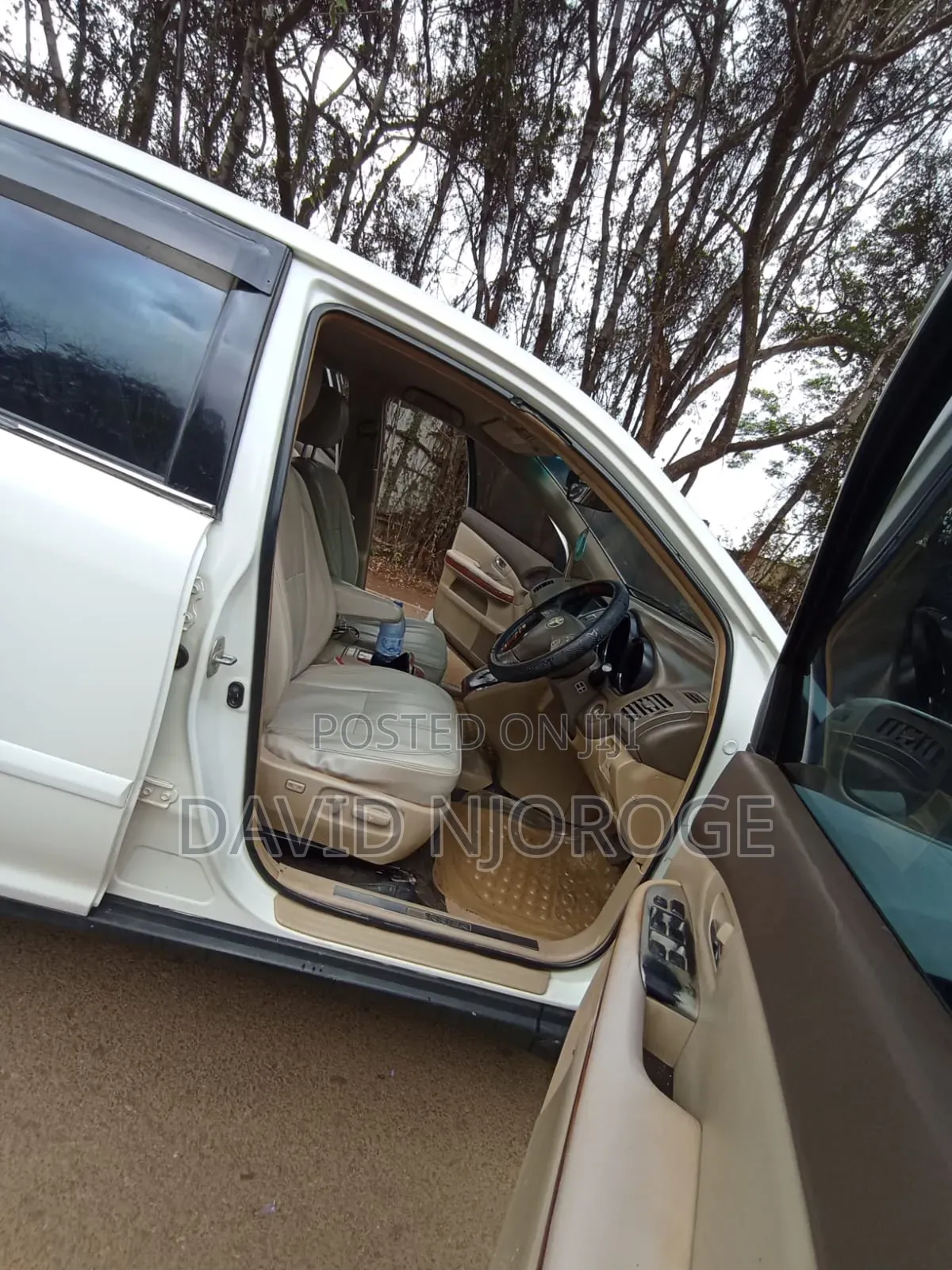 Toyota Harrier 2.4 2010 White