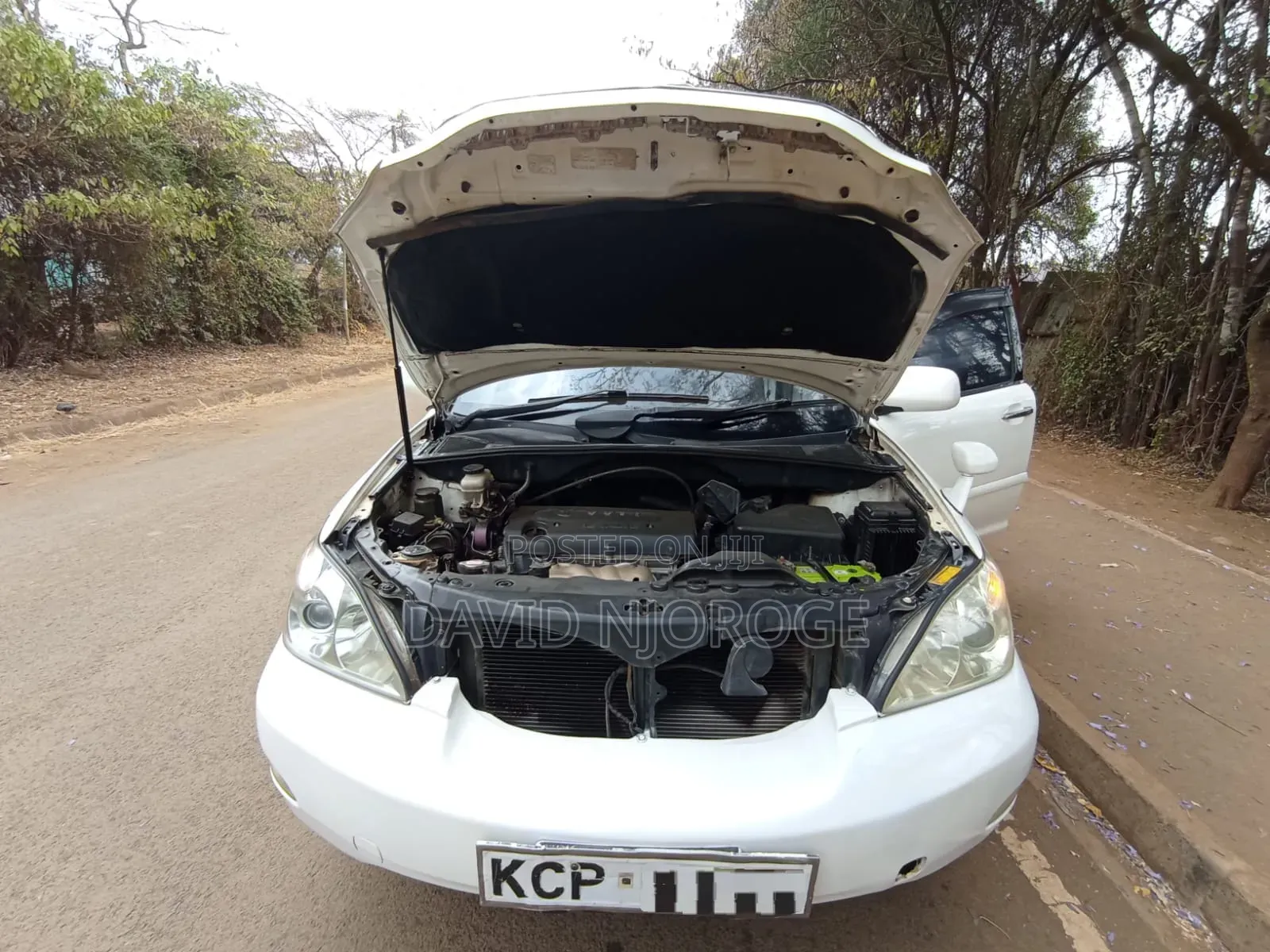 Toyota Harrier 2.4 2010 White