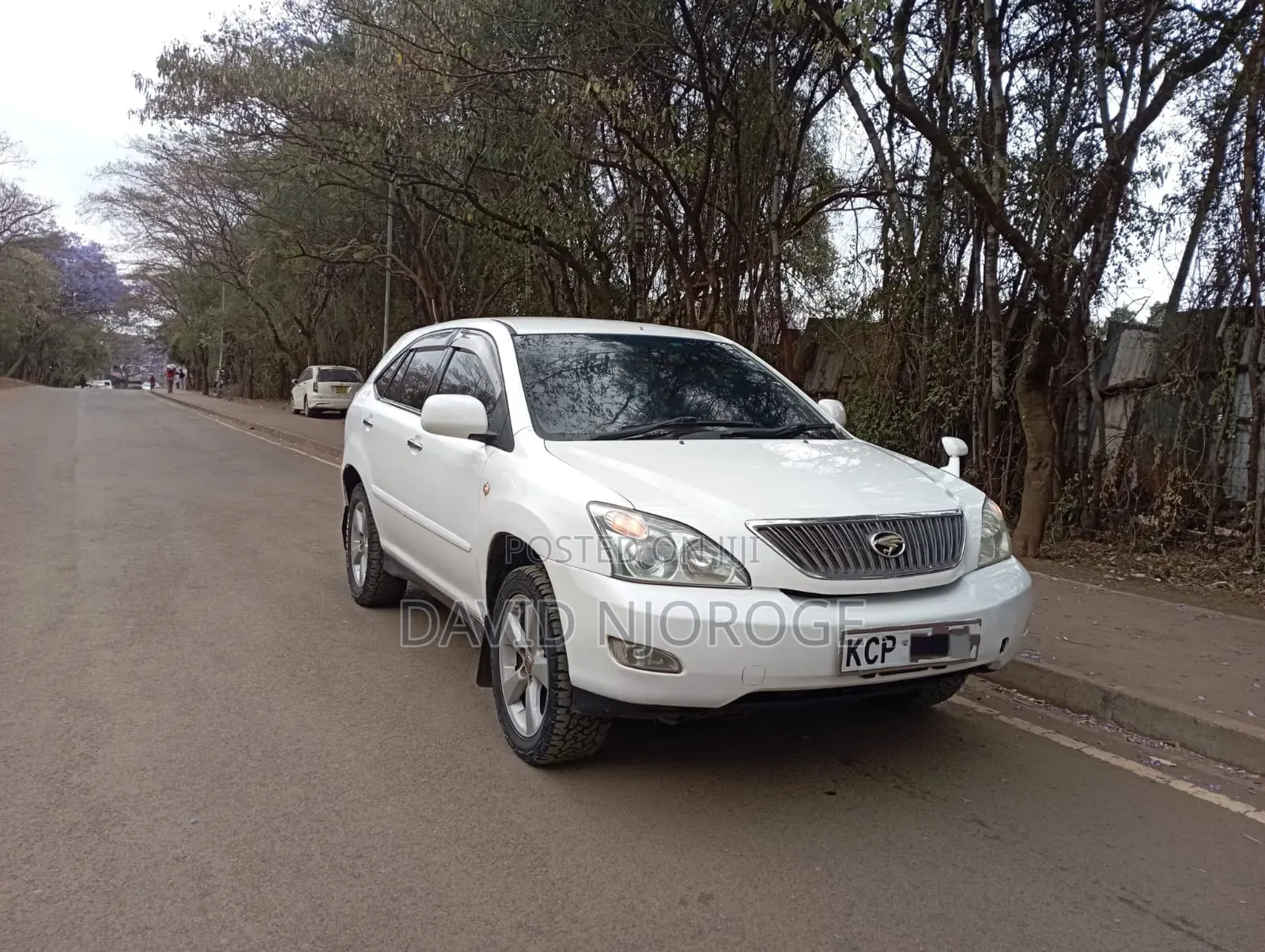 Toyota Harrier 2.4 2010 White