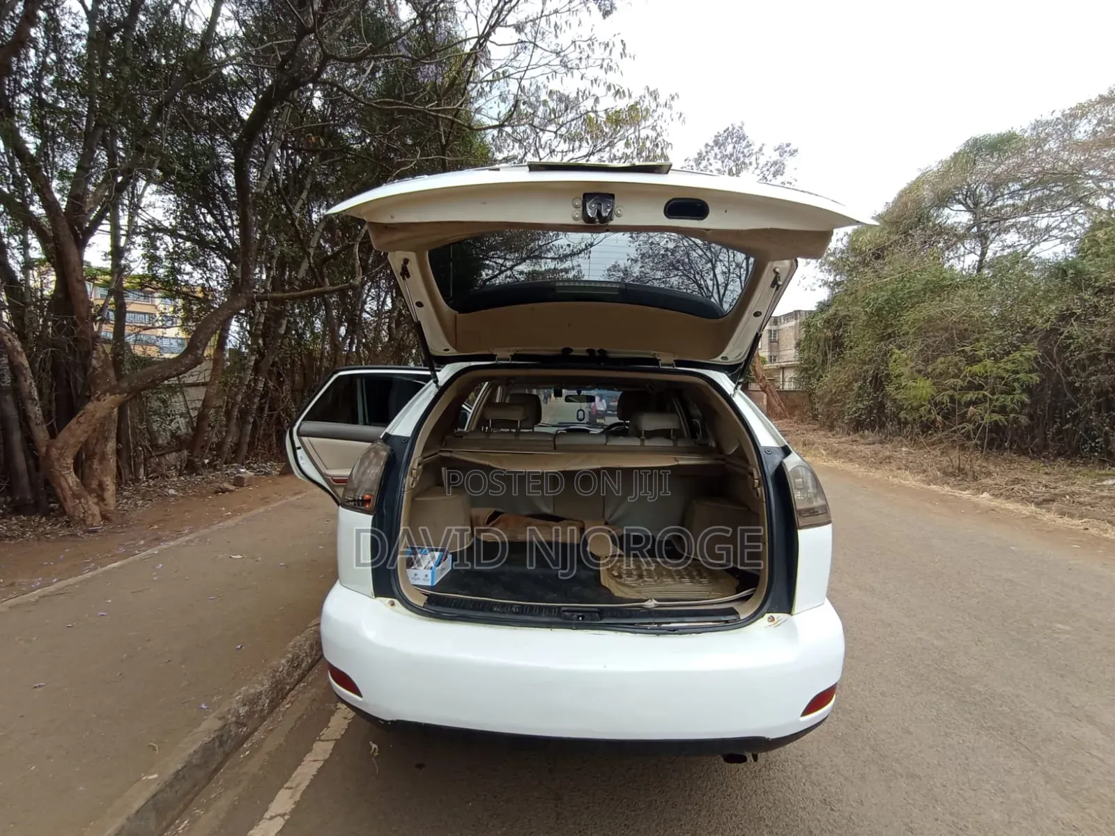 Toyota Harrier 2.4 2010 White