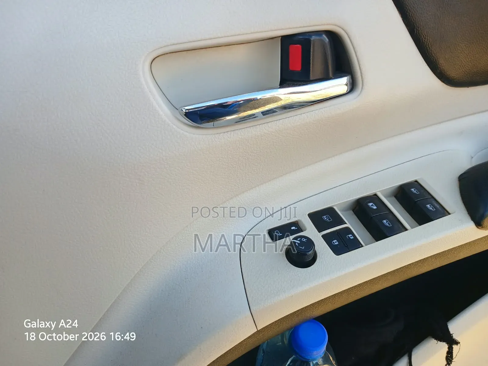 Toyota Sienta 2016 Blue