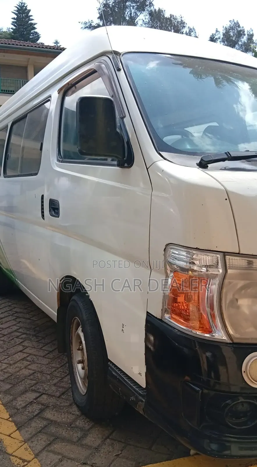Nissan Caravan (Urvan) 2008 White