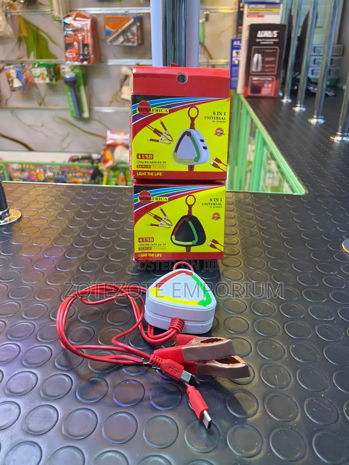 Universal DC Charger