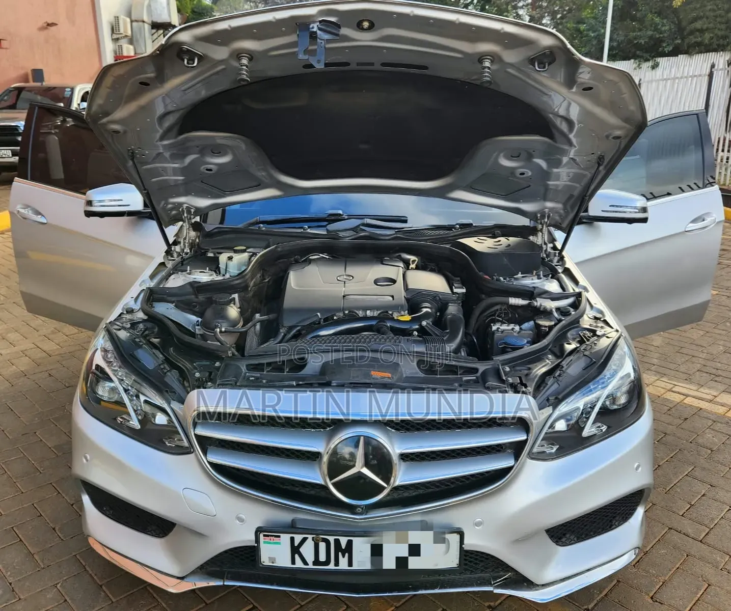 Mercedes-Benz E250 2016 Silver