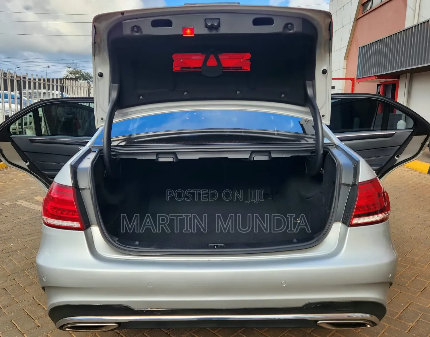 Mercedes-Benz E250 2016 Silver