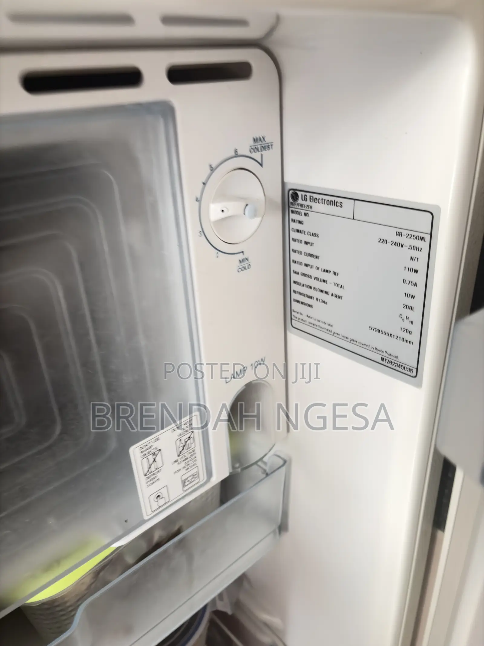 LG 208litres for Sell at 20k Location Athiriver