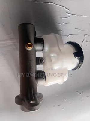 ISUZU FRR Brake Master Cylinder