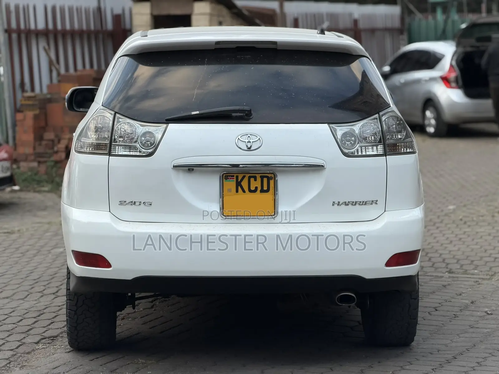 Toyota Harrier 2.4 2008 White