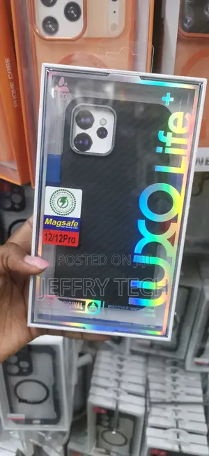 LUXO Life+ MagSafe Carbon Fiber Case for the iPhone 12 / 12 Pro