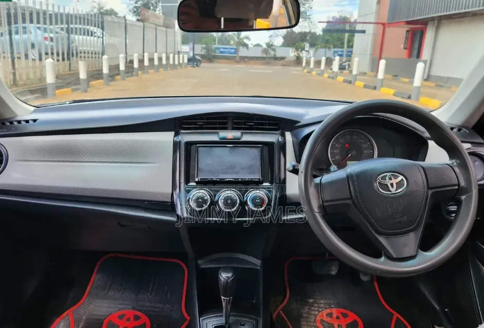 Toyota Axio 1.5 G 2WD 2015 Silver