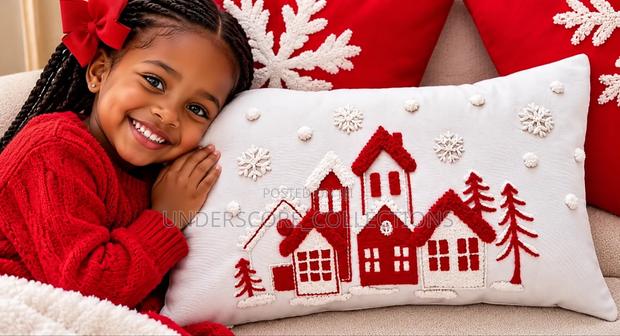 Beautiful Christmas Cushion!  - thumbnail 2