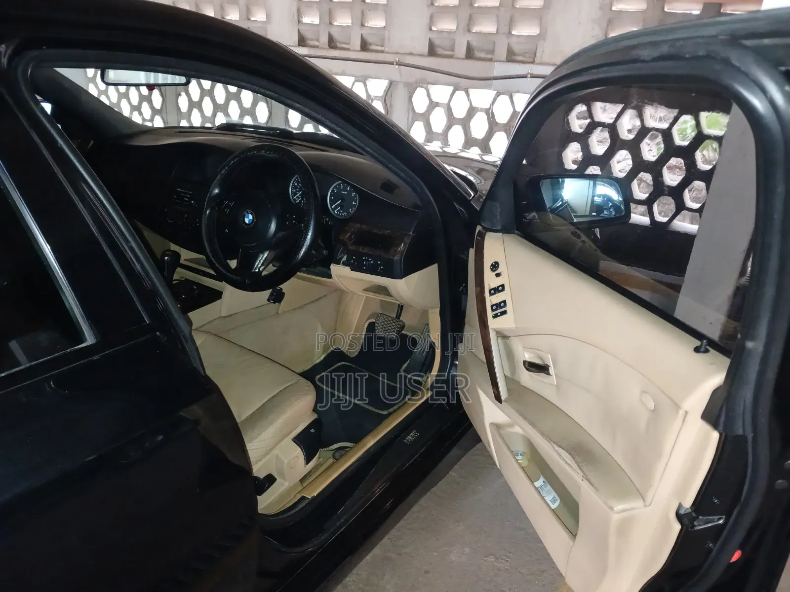 BMW 525i 2004 Black
