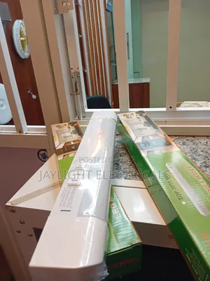 Wall-Mounted LED Light Bathroom Mirror Light