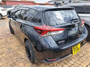 Toyota Auris 2016 Black