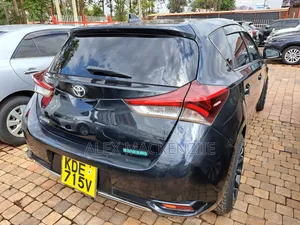 Toyota Auris 2016 Black