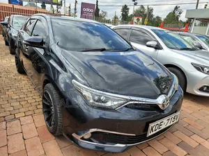 Toyota Auris 2016 Black