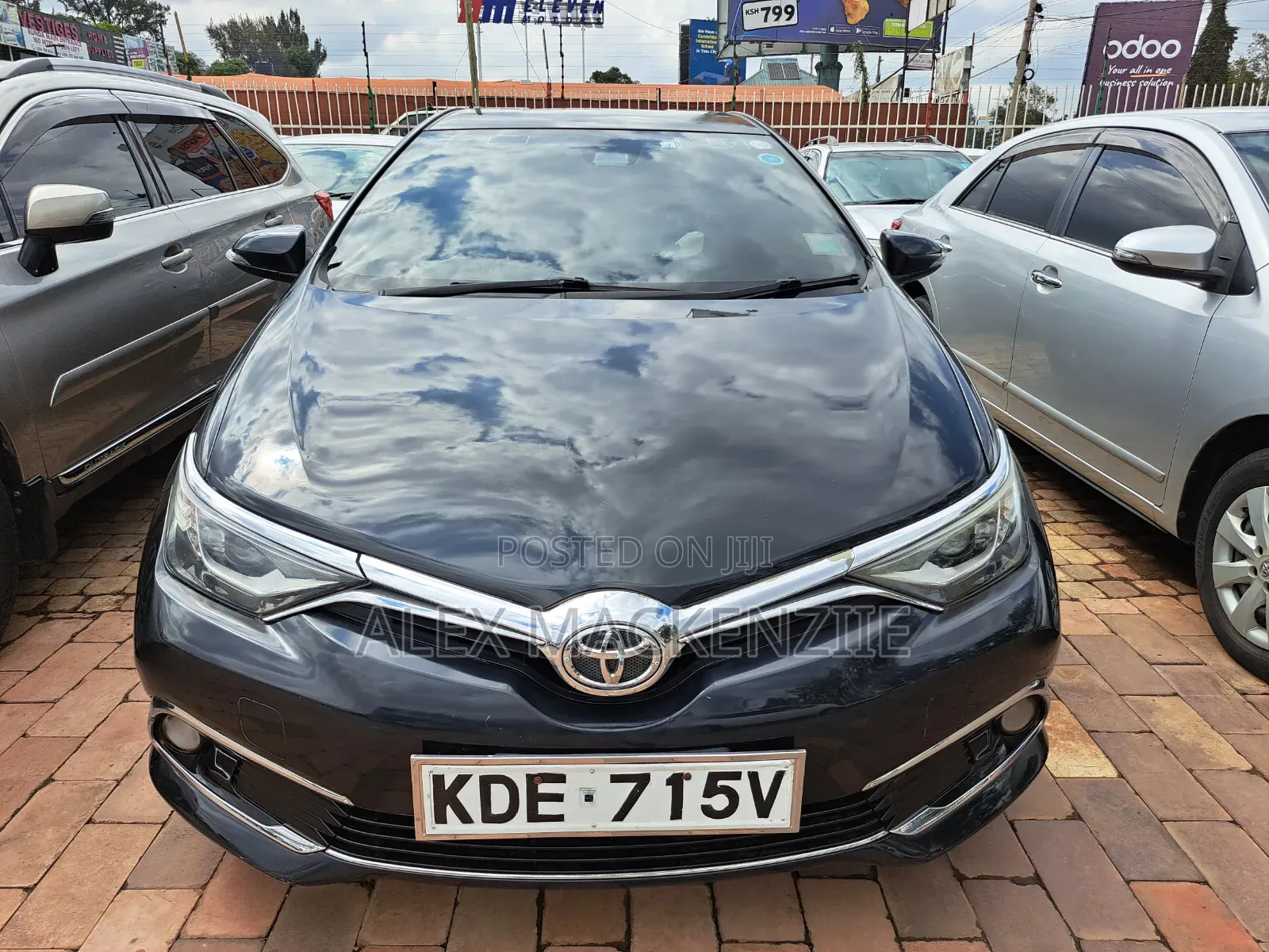 Toyota Auris 2016 Black