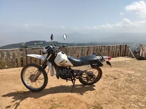 Yamaha DT175 2014 White