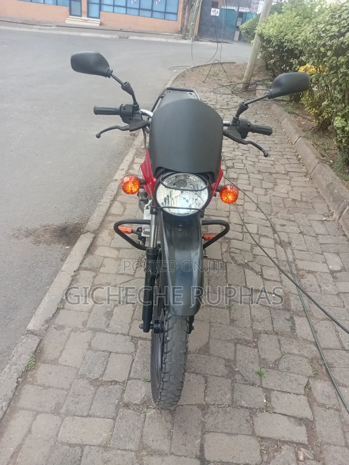 Bajaj Boxer 125 2025 Red