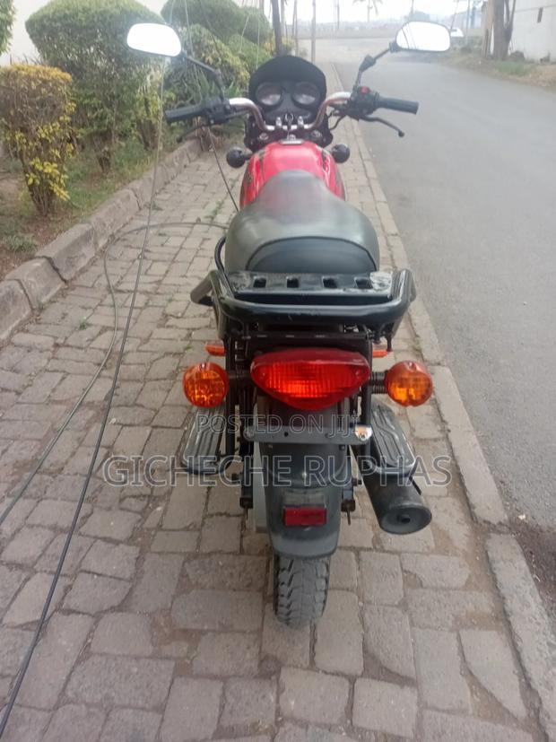 Bajaj Boxer 125 2025 Red - thumbnail 7