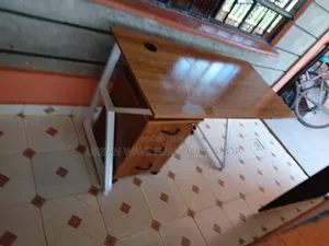 Office Furniture's Sets of Desks