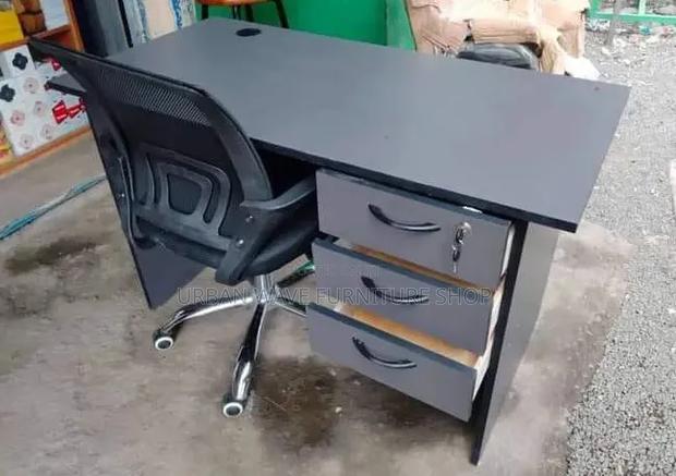 Office Local Desks - main view