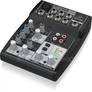 Behringer XENYX 502 Mixer