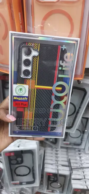 Free Air Carbon Classic Texture MagSafe- Samsung Galaxy S23 Plus