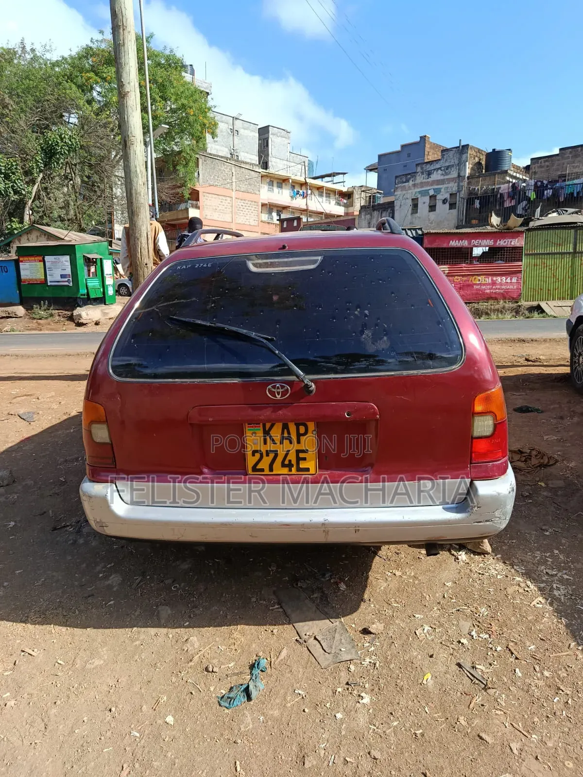 Toyota Corolla 2000 Maroon