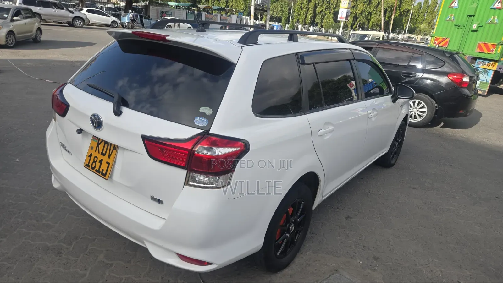 Toyota Corolla Fielder 2018 White