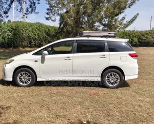 Toyota Wish 2013 White