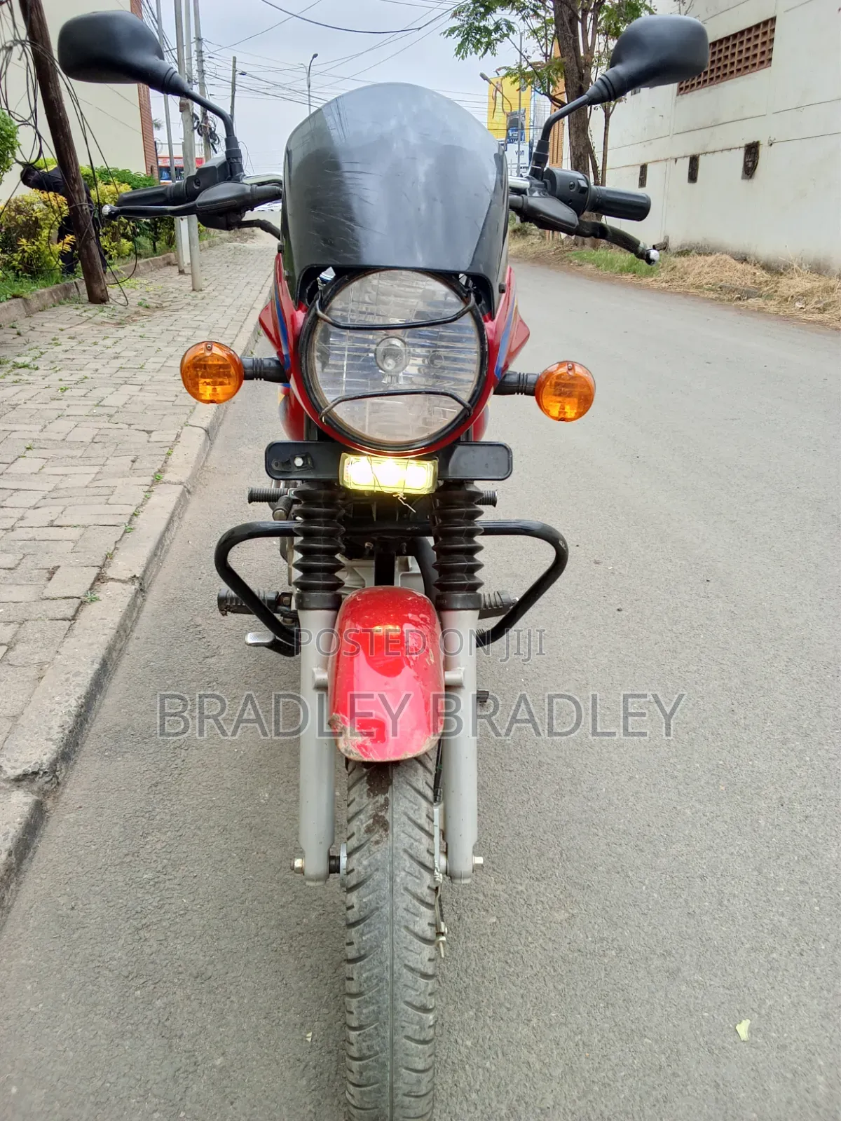 Bajaj Boxer 125 2026 Red